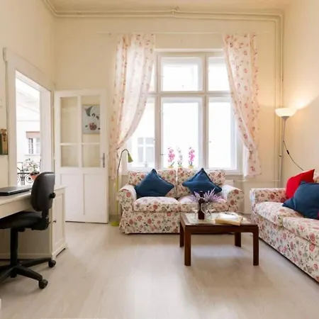 Danube Residence Apartment *